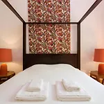 Lost :: Chiado House