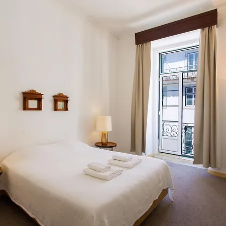 Lost :: Chiado House Lizbona
