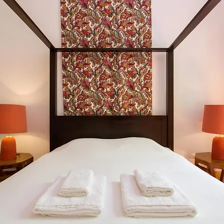 Lost :: Chiado House