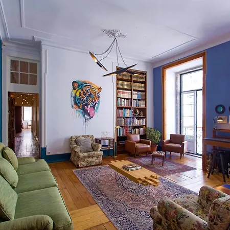 Gasthuis Lost :: Chiado House Lissabon