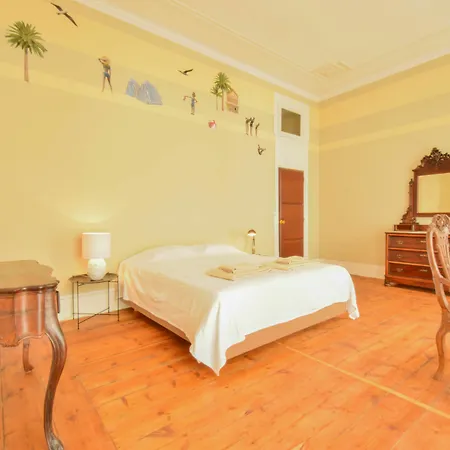 Lost :: Chiado House Lissabon