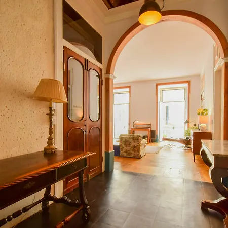 Lost :: Chiado House